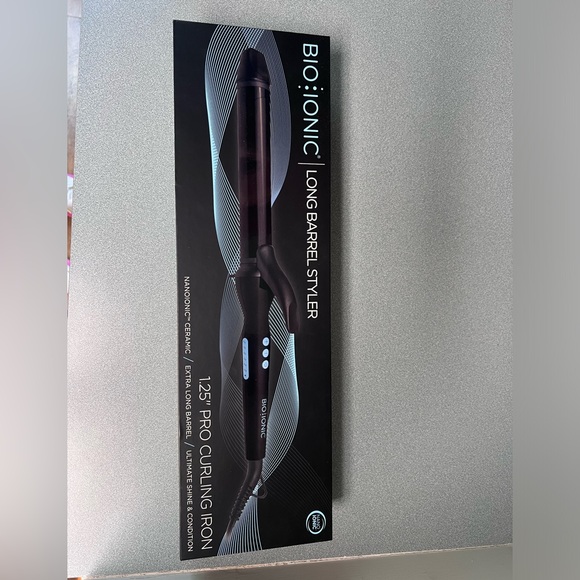 Bio Ionic long barrel 1.25 inch curling iron - Picture 4 of 6